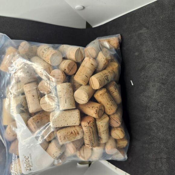 Wine corks for making crafts Gallon size bag full - Picture 7 of 7
